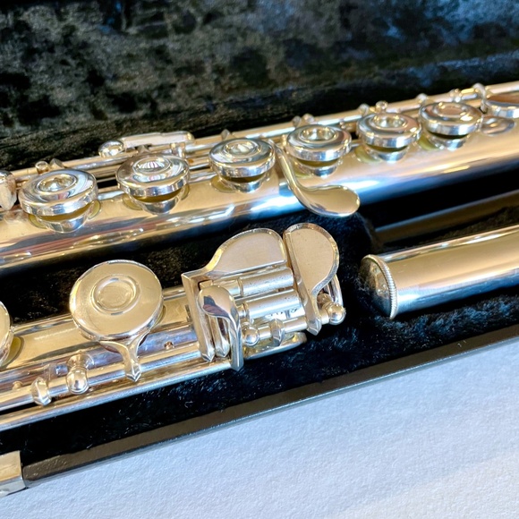 Gemeinhardt 3SHB (French style, inline G, sterling headjoint, plated body) - Picture 4 of 16